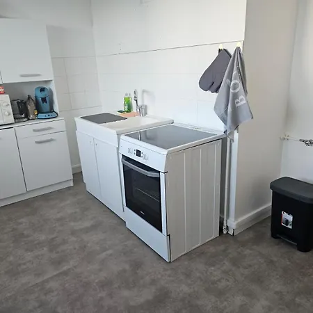 2 Minutes From Groupama Apartmán Meyzieu